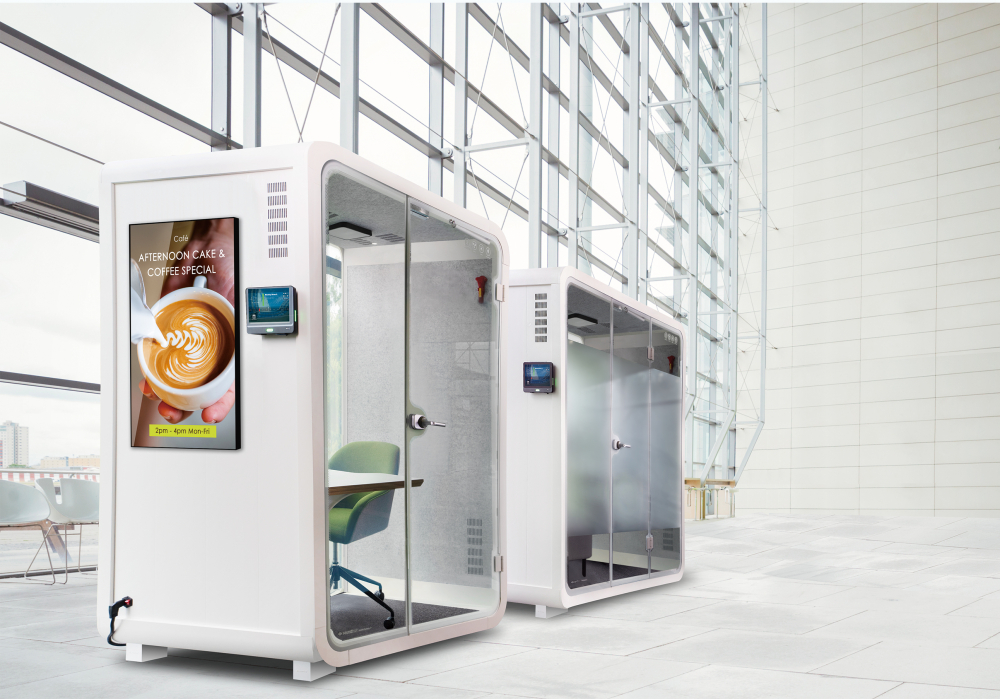 世界杯官方端网站登录入口子公司达擎之智慧行动办公舱，采用PDLC智能调光玻璃设计，透过通电与断电的电流切换，呈现透明与雾面效果，具节能降耗特性并兼顾隐私，确保信息安全