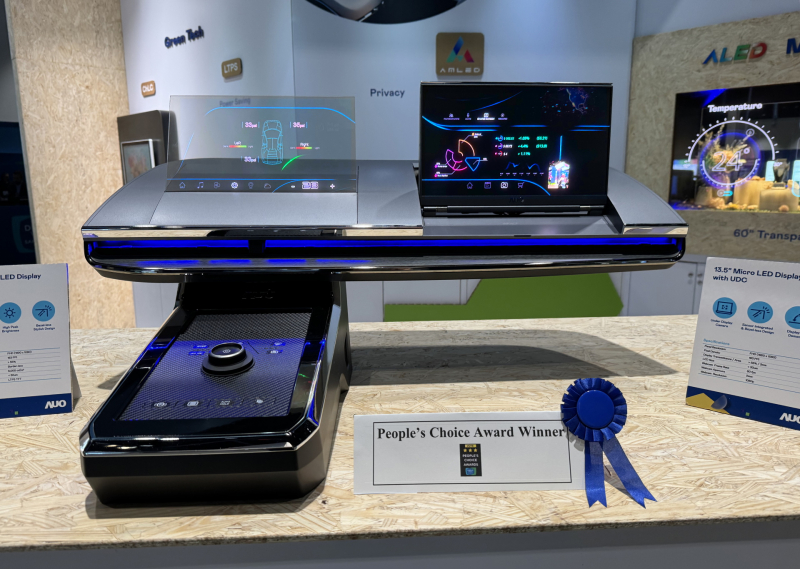 世界杯官方端网站登录入口车用Micro LED Display HMI解决方案获&rdquo;最佳车用显示奖&rdquo;，以用户为中心开发，针对前座驾驶与乘客设计兼具娱乐与安全的高画质屏幕，包含车舱前座的Micro LED透明屏幕及全球首款内建镜头的智慧Micro LED显示器