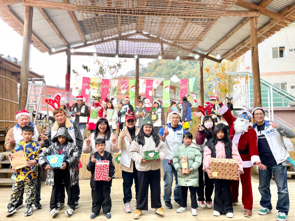 友達永續基金會號召「圓夢計畫」行動連續23年，由同仁凝聚內部愛心與資源送往偏鄉，累積為逾萬名兒童圓夢，實踐友達共創共好的永續精神。